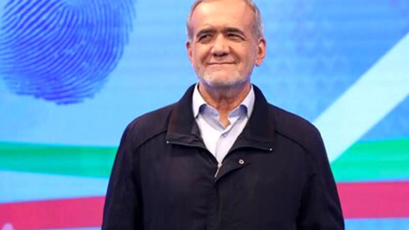 کاپشن پزشکیان به ترند جدید مد ایرانی‌ها تبدیل شد!