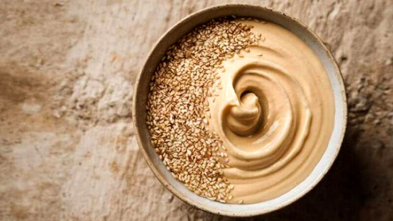 ۵ پیشنهاد خوشمزه با ارده برای صبحانه