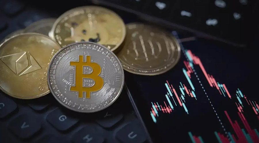 بازار آلت‌کوین‌ها در آستانه تغییر بزرگ؛ آیا سقوط به کف قیمت پایان یافته؟