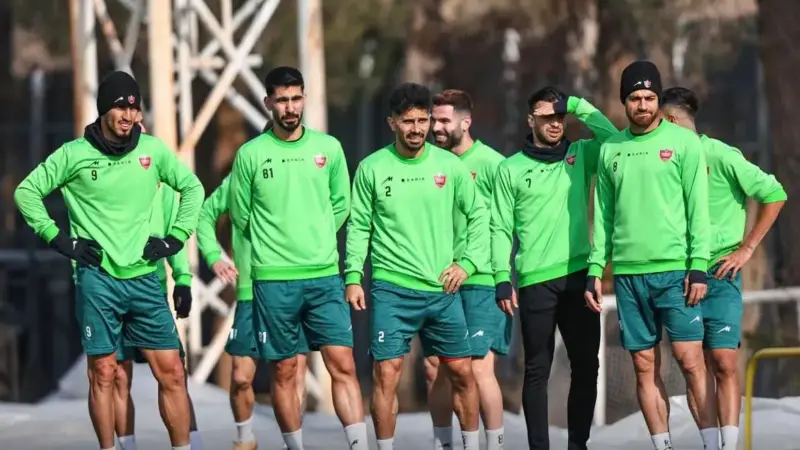 پوستر حماسی پرسپولیس؛ اتحاد سرخ‌ها در نبرد حساس با تراکتور!