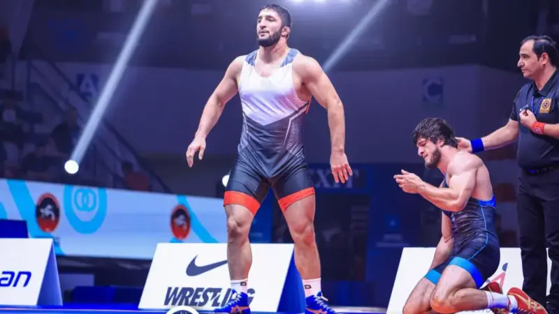 رقابت نفس‌گیر لیگ کشتی؛ سورپرایز روسی مقابل ستاره ایرانی حسن یزدانی!