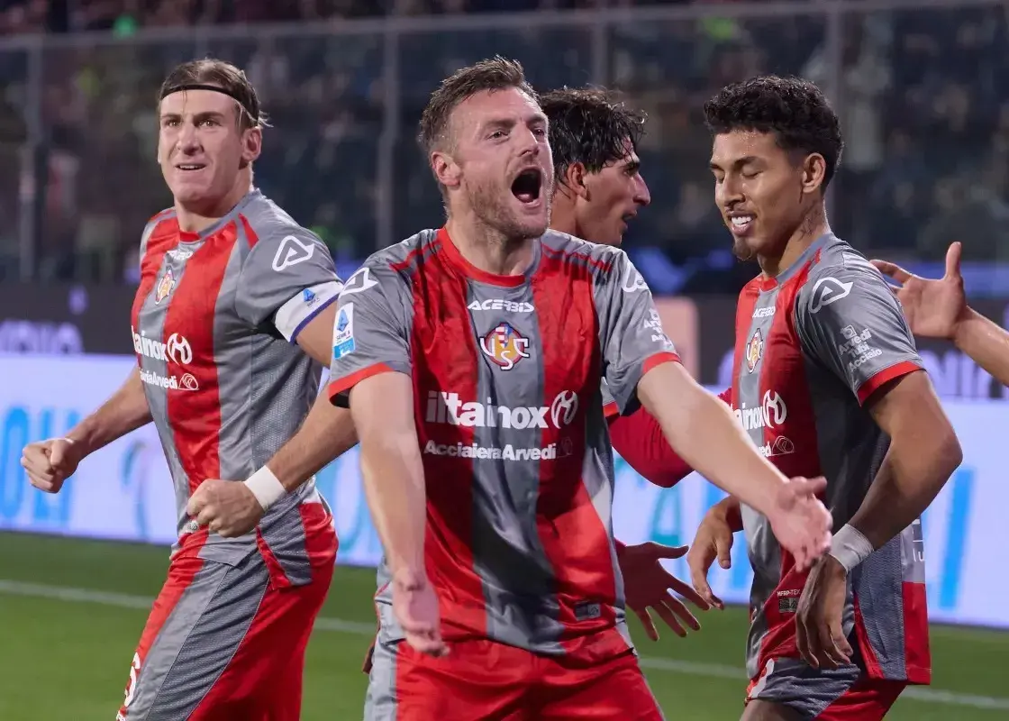 جیمی واردی ۳۸ ساله، تاریخ‌ساز سری‌آ با عنوان بهترین بازیکن ماه نوامبر!