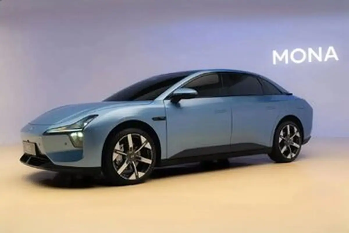 انقلاب خودروهای برقی در ایران با ورود مونا؛ آیا بازار تغییر می‌کند؟