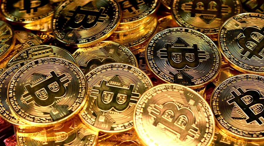 برداشت ۴۰۰ هزار بیت‌کوین از صرافی‌ها؛ کنترل بازار اکنون در دست چه کسانی است؟ - وب‌گردی