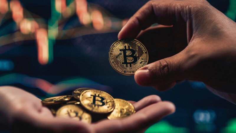 هولدرهای بلندمدت بیت‌کوین دست از فروش کشیدند! سیگنال شروع رالی جدید؟