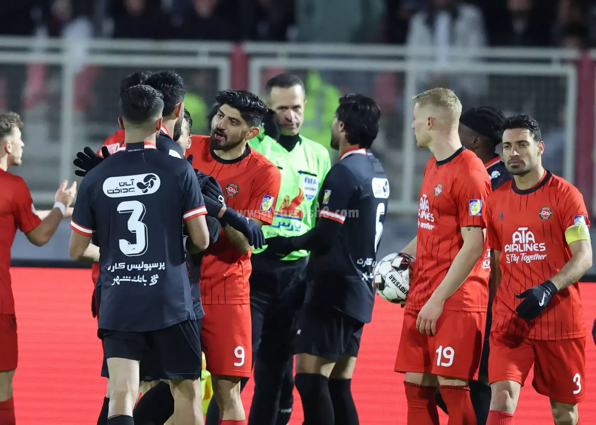 درگیری داغ کنعانی و شجاع؛ لحظه‌ای که بازی تراکتور را متحول کرد!