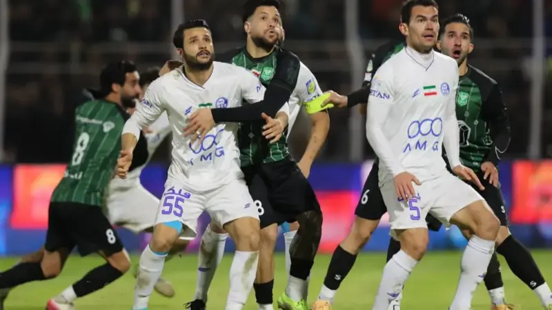 ستاره خارجی استقلال در آستانه محرومیت حساس مقابل گل‌گهر؛ سرنوشت بازی هفته چهاردهم چگونه رقم خورد؟