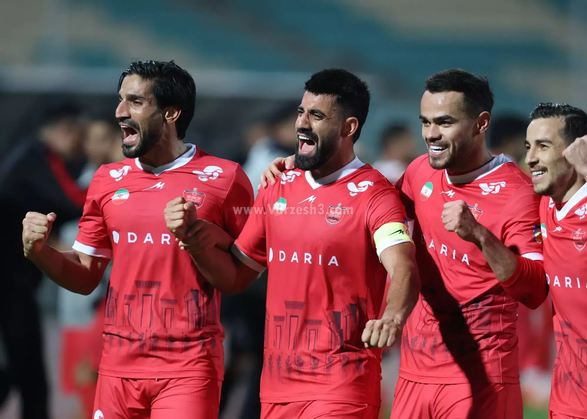 تخفیف ۵۰ درصدی ویژه پرسپولیسی‌ها؛ بلیت‌های بازی حساس امروز به فروش رسید!