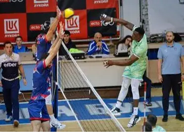 برد حیاتی زوج ایرانی در لیگ والیبال بلغارستان؛ ۲۰ امتیاز درخشان هادی و محمدرضا!