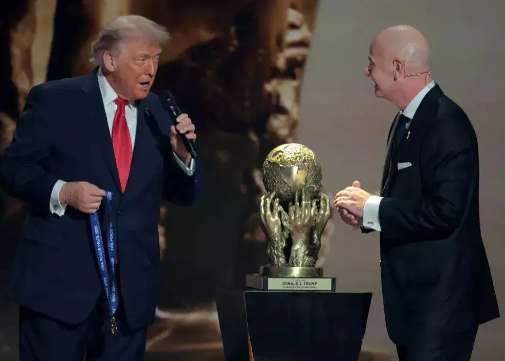 پشت پرده نزدیکی عجیب اینفانتینو به ترامپ