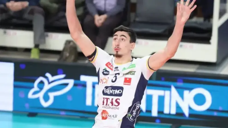 ستاره بی‌رقیب جهان، سرمربی سابق ایران را در لیگ قهرمانان اروپا شکست داد!