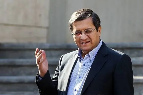 عبدالناصر همتی سکان بانک مرکزی را در دست گرفت