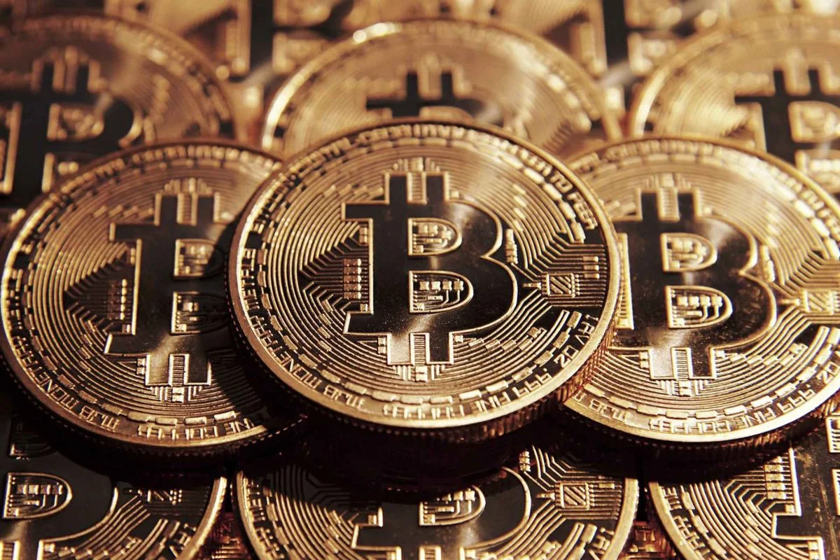 تحلیل‌گر برجسته: هاوینگ بیت کوین دیگر فرمانروای بازار کریپتو نیست!