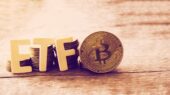 بازگشت قدرتمند صندوق‌های ETF بیت کوین در ۲۰۲۵؛ میلیاردها دلار سرمایه تازه وارد بازار شد