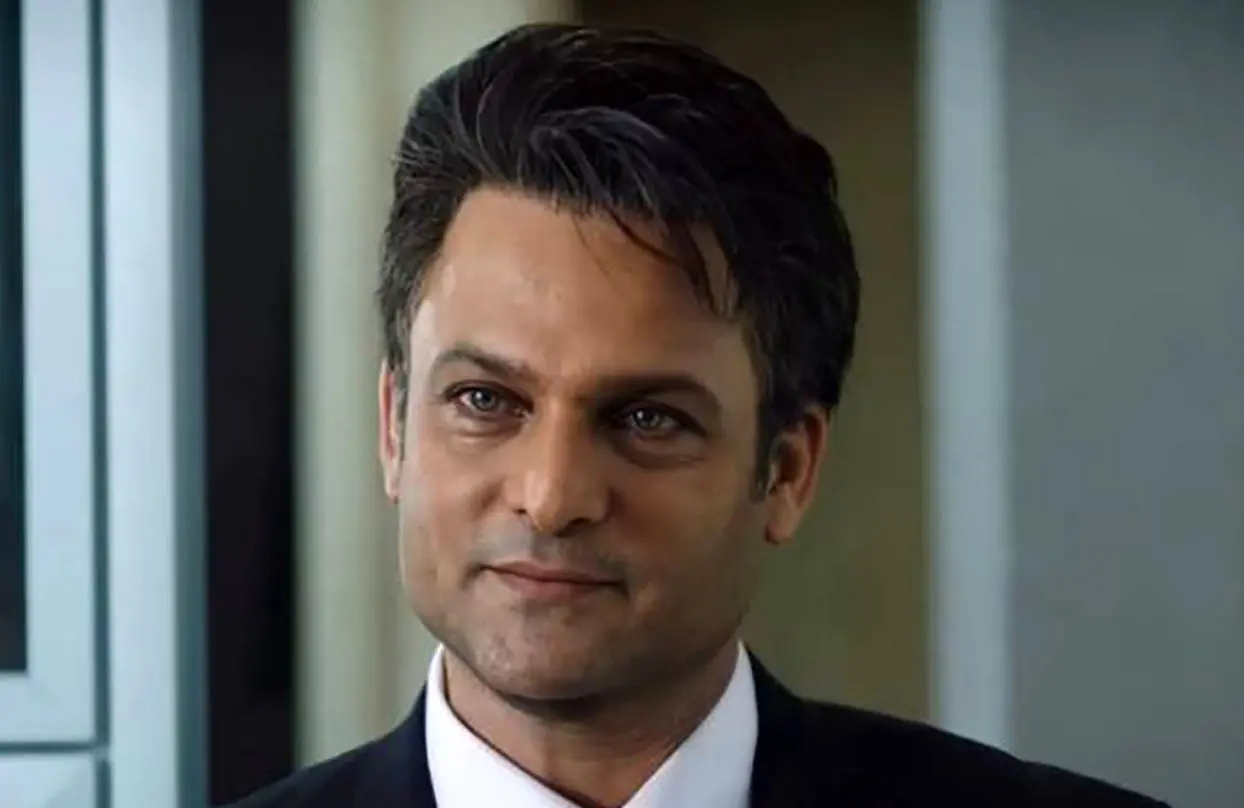 حسین یاری در کنار همسر و فرزندانش / ماشالا بهش نمیاد بچه‌های به این سنی داشته باشه چه جوون مونده