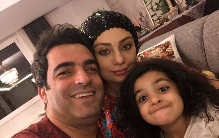 عکس | نگاهی به جشن فارغ التحصیلی سوفیا دختر ناز منوچهر هادی و یکتا ناصر / چهره دیدنی گوشگله پیدر در لباس مخصوص مراسم