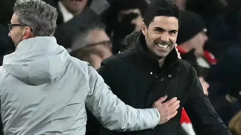 از برد خوشحالم، مهم نیست مربی حریف دست نداد!