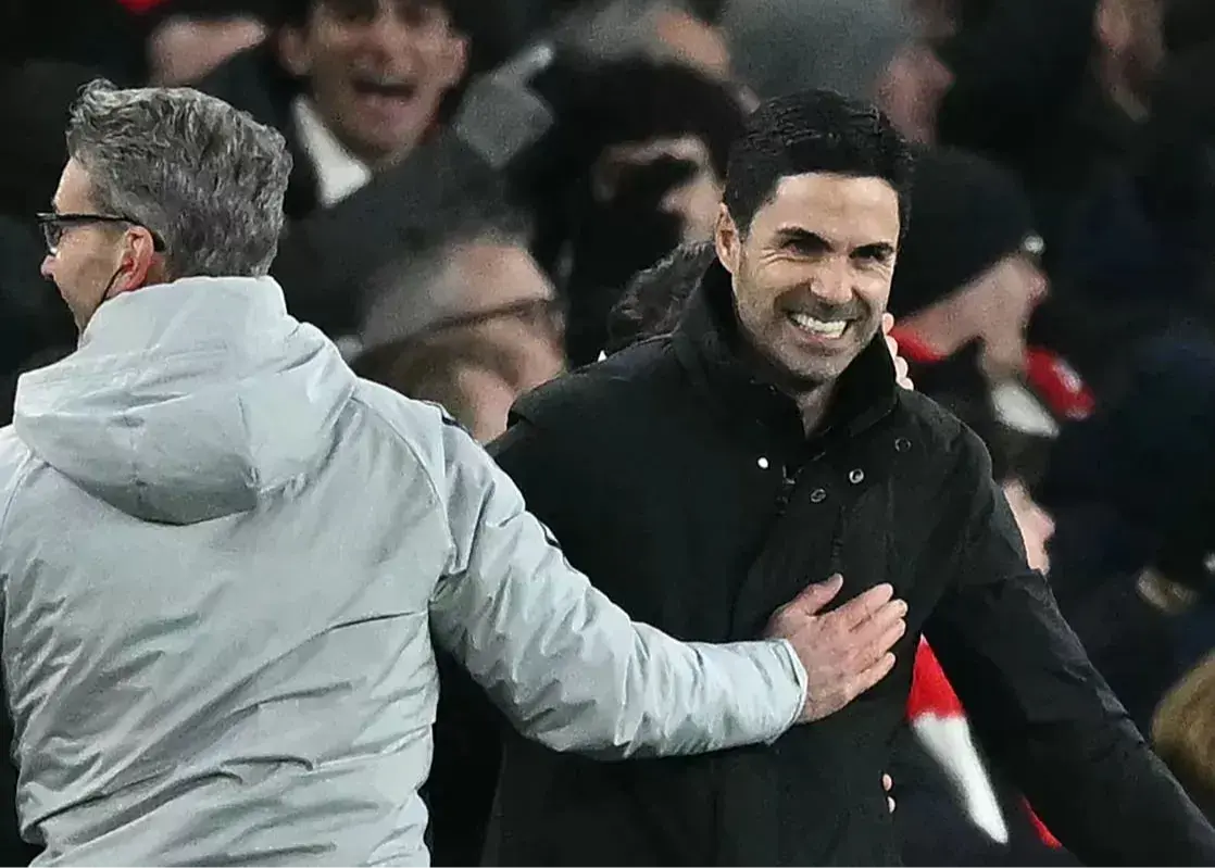 از برد خوشحالم، مهم نیست مربی حریف دست نداد!