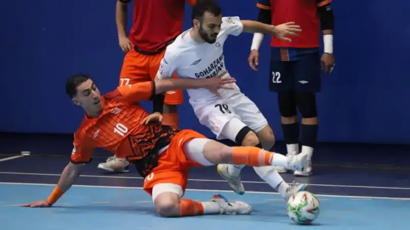 گهرزمین با رکورد بی‌سابقه ده مسابقه شکست‌ناپذیری، رقیب صدرنشین لیگ گیتی پسند را به چالش کشید!