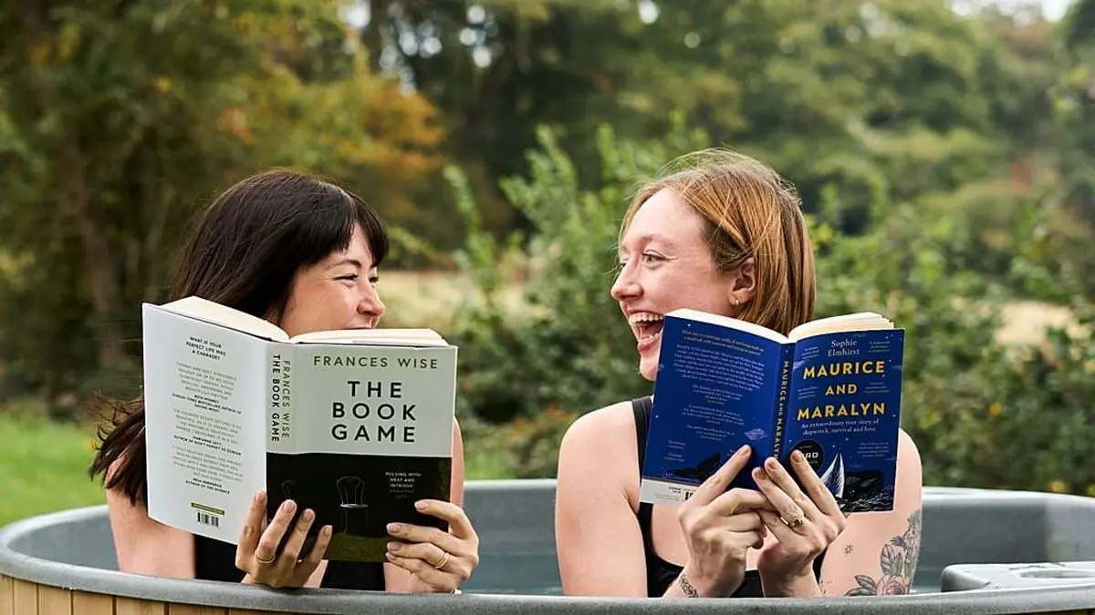 اقامت‌های کتاب‌محور؛ راز جدید سفرهای تندرستی که همه را مجذوب کرده‌اند!