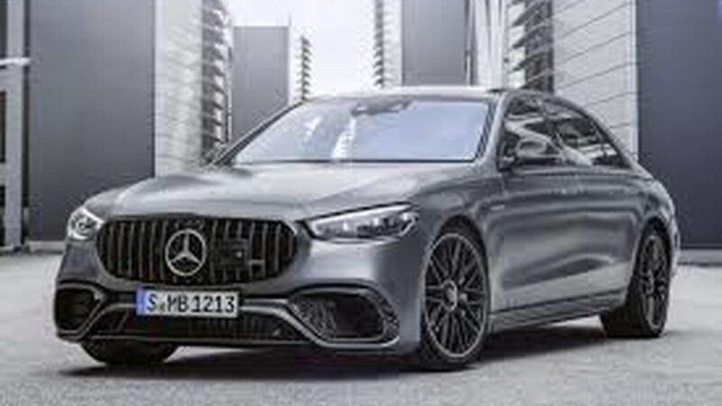 مرسدس بنز با فناوری اسکن کف دست، قفل خودرو را متحول می‌کند!