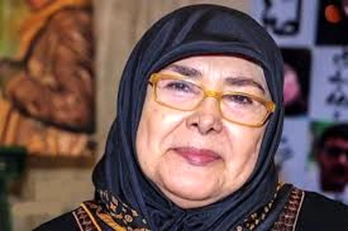 تصویری نادر از جوانی آفرین عبیسی کنار ناصر ملک مطیعی در فیلم تاریخی ۱۳۵۰