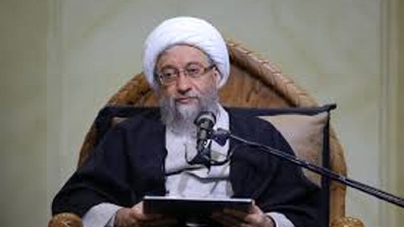 لاریجانی: حتی حرف پزشکیان را هم گوش نمی‌کنم!