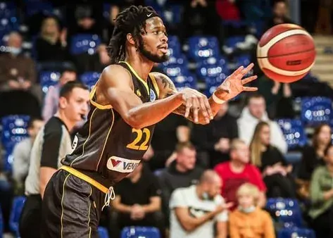 شوک بزرگ به لیگ بسکتبال؛ ستاره آمریکایی به طبیعت اسلامشهر پیوست!