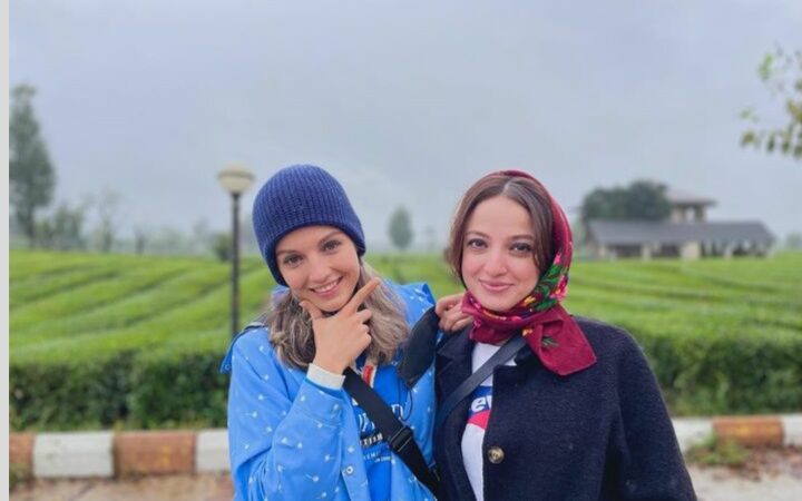 چیدمان خانه مهسا حجازی شیرین سریال تاسیان؛ گالری زنده هنر و فرهنگ در دل آرامش