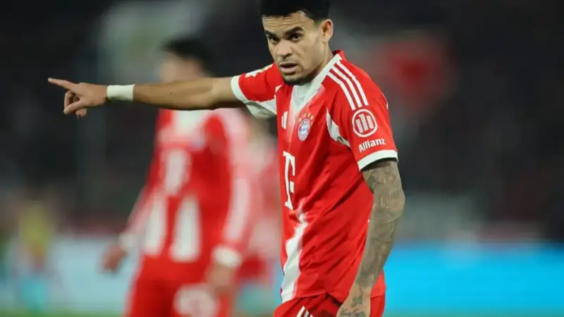 لوئیس دیاز در حمایت شگفت‌انگیز از محمد صلاح مقابل جنجال نیمکت‌نشینی!