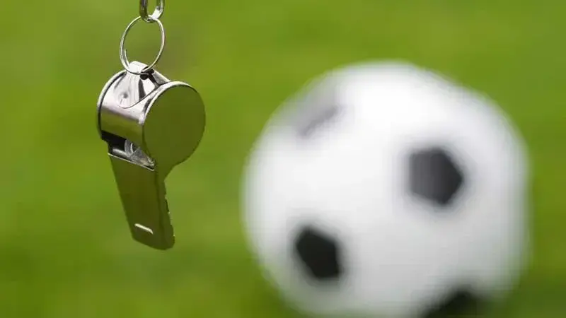 وداع تلخ داور سرشناس لیگ برتر در بازی حساس پرسپولیس و تراکتور