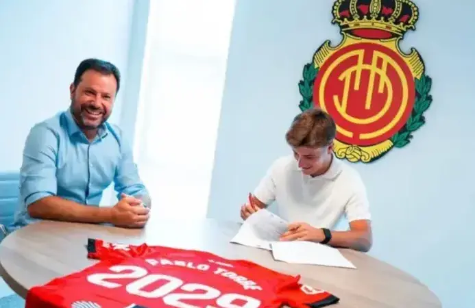 شکایت جنجالی راسینگ سانتاندر از بارسلونا به خاطر انتقال مشکوک پابلو توره!