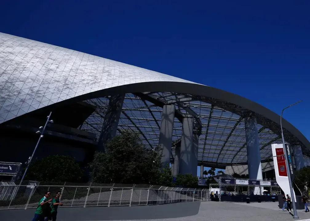 آمریکا با تصمیمی بی‌سابقه نمایشگرهای رایگان جام جهانی ۲۰۲۶ را حذف کرد!