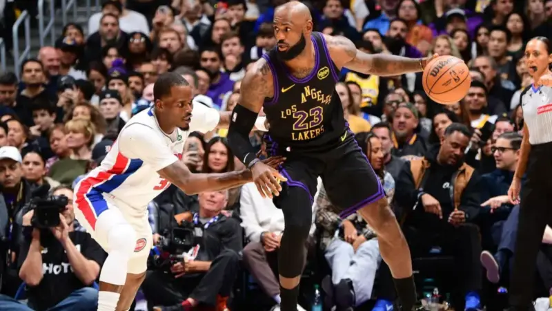 شب پرحادثه در NBA: زمان برای یک لحظه ایستاد!