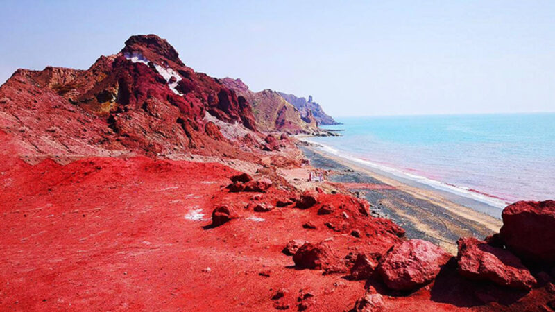 باران جادویی هرمزگان؛ جزیره‌ای که پس از سال‌ها بهشت شد! + ویدیو