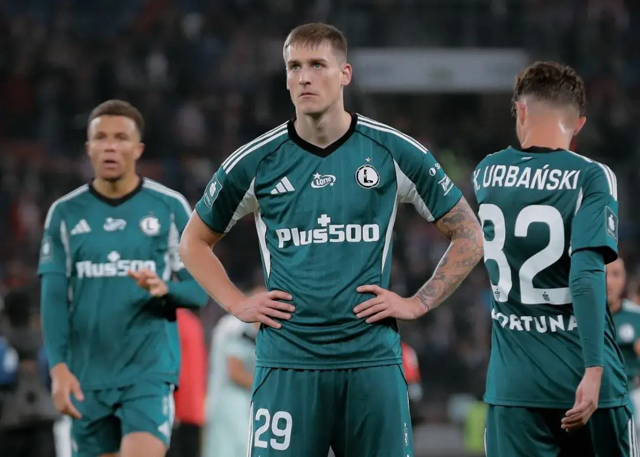 جنگ نفس‌گیر ۱۸ تیم لهستانی برای قهرمانی؛ رقابتی که تاریخ فوتبال را تکان داد!