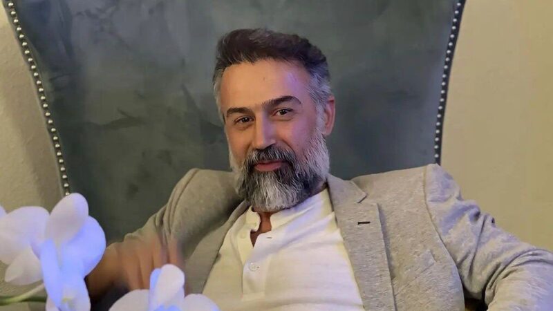 هر چی تا حالا شباهت پدر و پسری دیدید کنار بزارید و به کپی برابر اصل بودن دانا، پسر دانیال حکیمی به پدرش پی ببرید+عکس/حیرت آوره