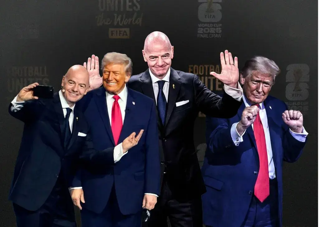 واکنش‌ها به نوازش جنجالی ترامپ و اینفانتینو در مراسم قرعه‌کشی جام جهانی!