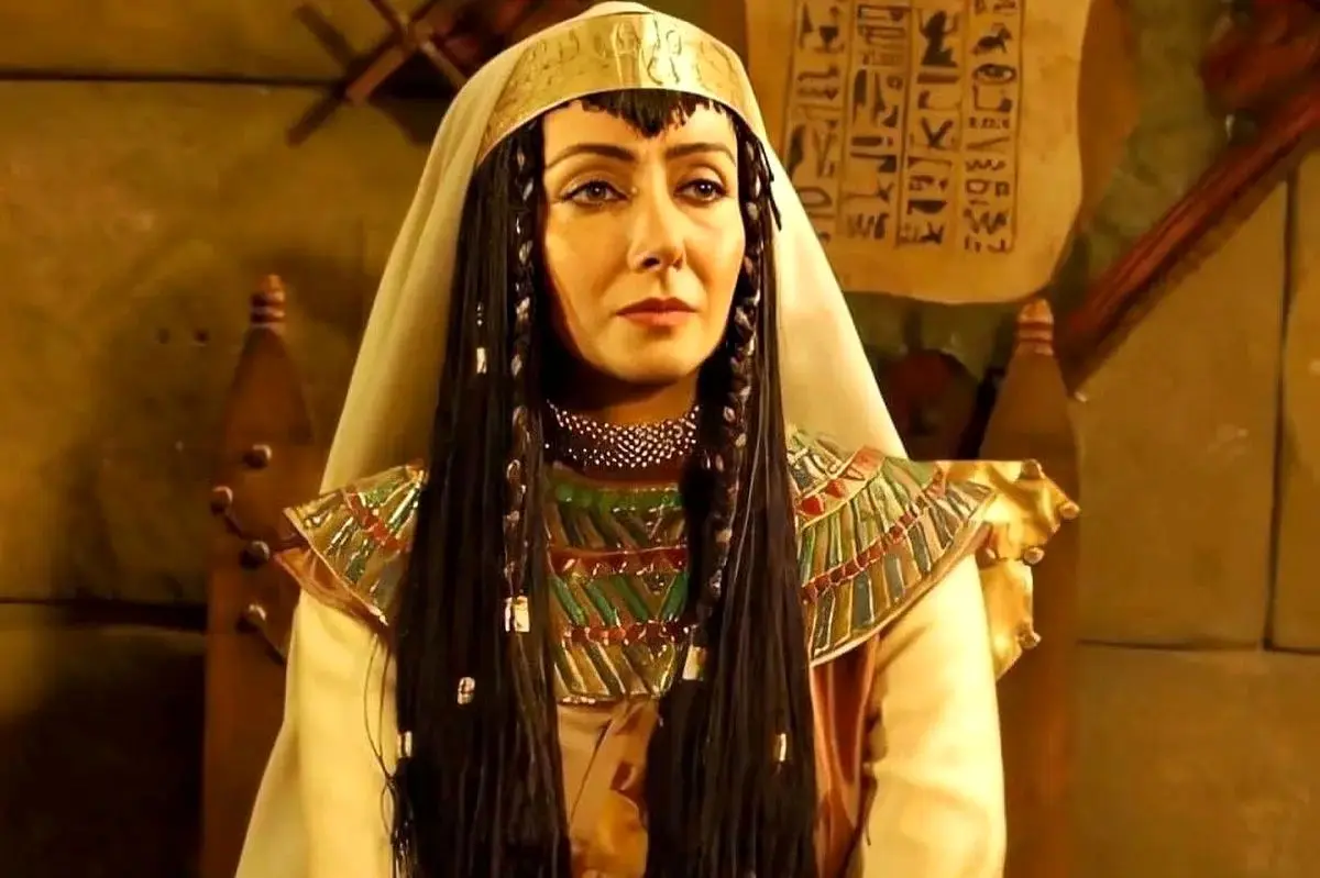 سفر زمان | چهرۀ «زلیخا» در ۸ سالگی در کنار دوستانش در یک مهمانی؛ دهۀ ۱۳۴۰