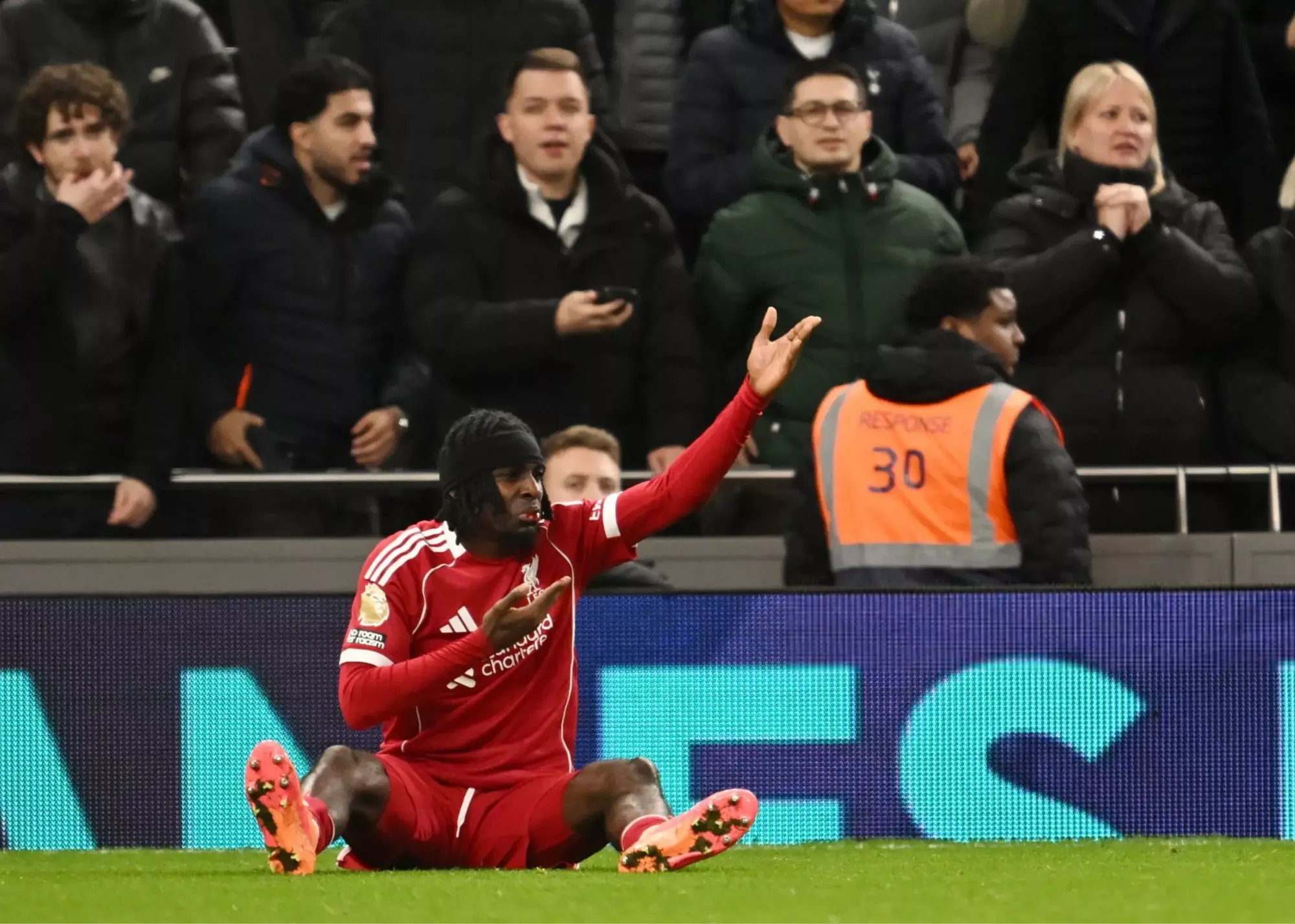 تعویض‌های جنجالی لیورپول؛ وقتی مصدومیت‌ها تیم را زمین‌گیر کرد!