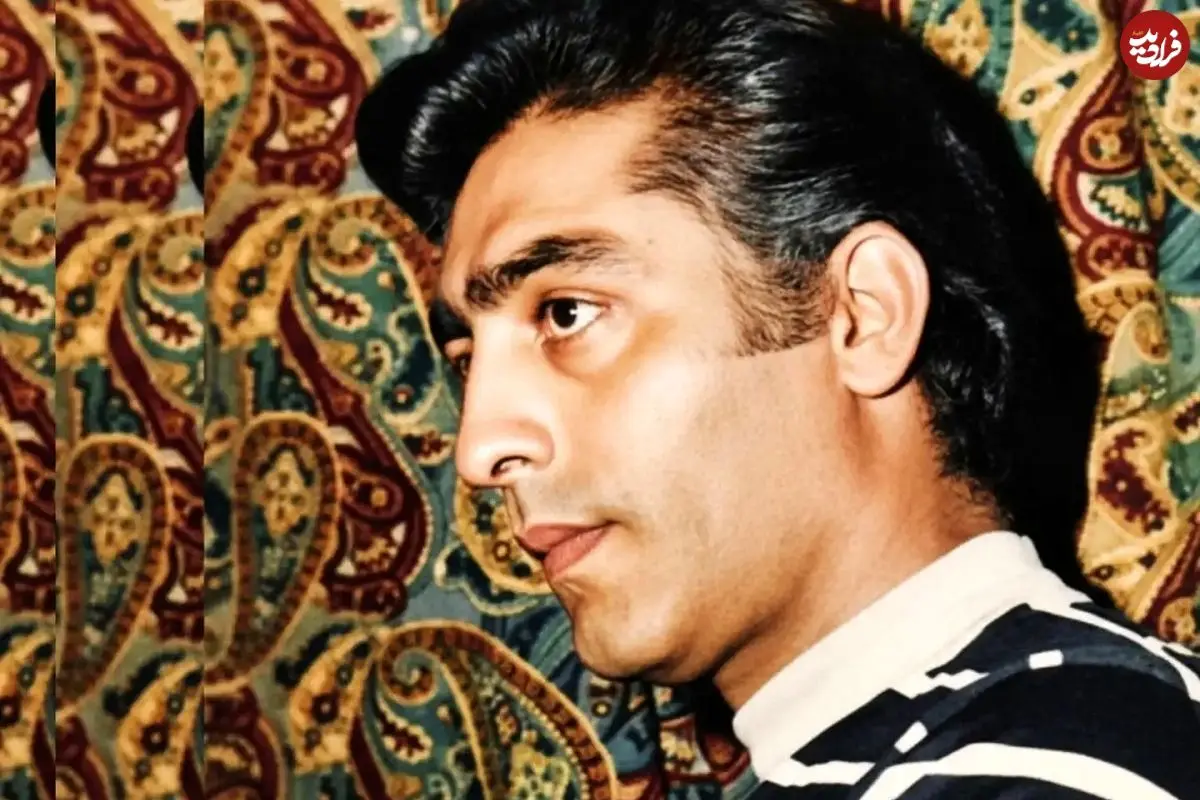 قاب تاریخ| فردین در مغازه فرش فروشی خودش مشغول حساب و کتاب