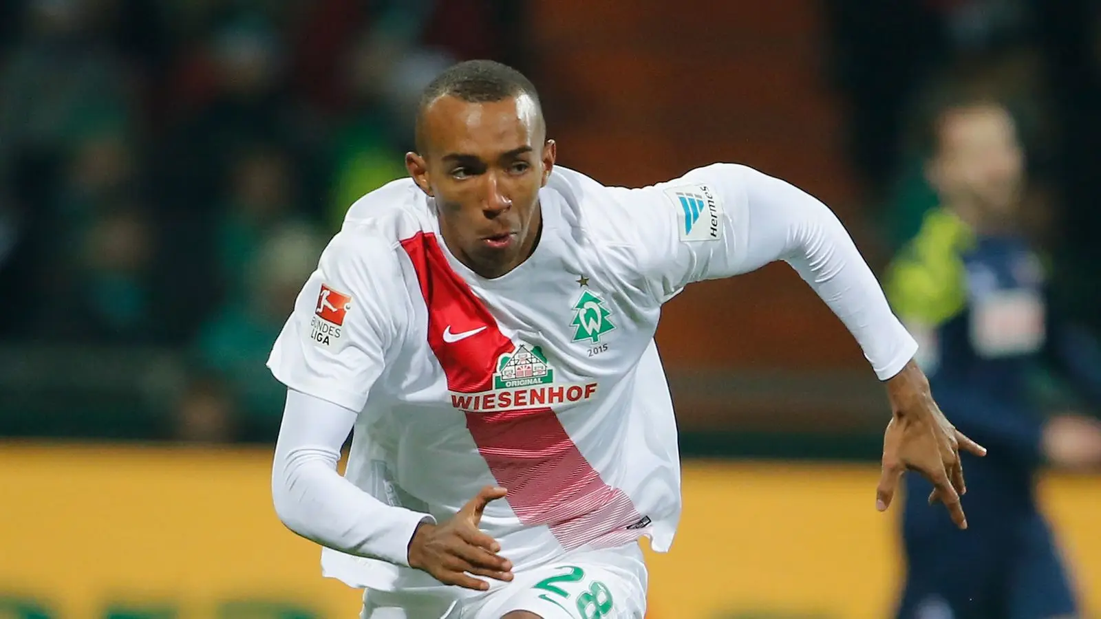 ملوین لورنزن، ستاره آلمانی-اوگاندایی، درخواست عجیب برای حضور در جام ملت‌ها!