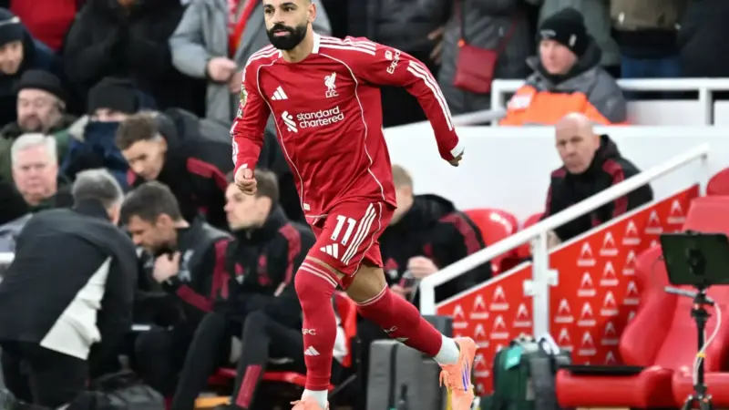 ورود زودهنگام محمد صلاح به زمین؛ تغییر شگفت‌انگیز لیورپول در دقیقه ۲۵!