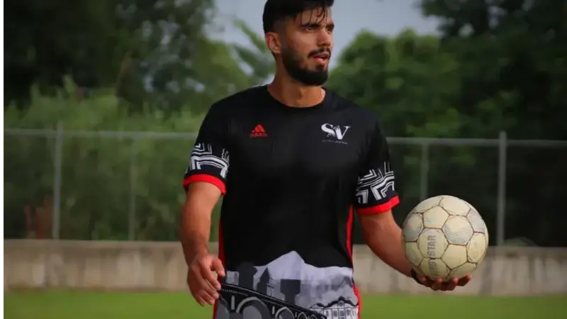 محمد آقاجانپور چگونه پست مدافع راست تراکتور را در خیبر خرم‌آباد تغییر داد؟