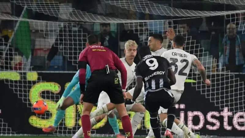 لاتزیو به خاطر گل مشکوک، به داوران سری A اعتراض رسمی کرد!