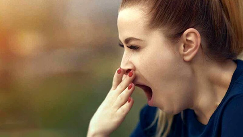 احساس گرسنگی هوا؛ علامتی پنهان و هشداردهنده از اضطراب که نباید نادیده بگیرید!