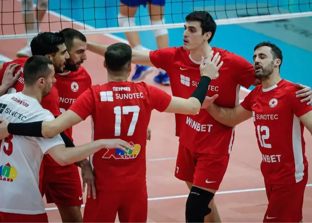 زسکا با درخشش لژیونر ایرانی، حریف را در لیگ والیبال بلغارستان تحقیر کرد!