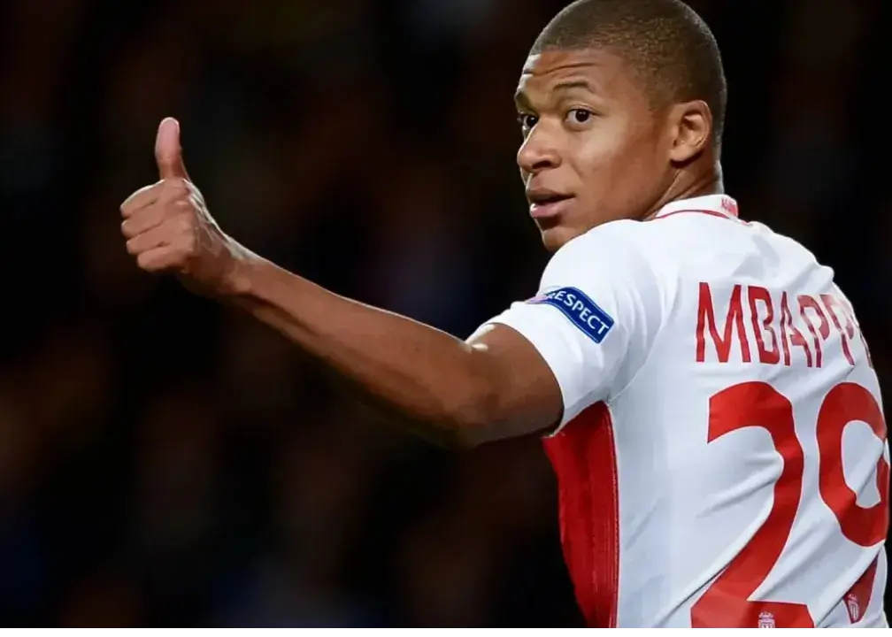 امباپه در سن‌مامس؛ بازگشتی شگفت‌انگیز پس از ده سال انتظار!