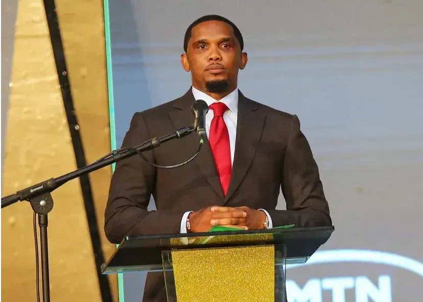 ساموئل اتوئو با تصمیم جنجالی سرمربی تیم ملی کامرون را سه هفته قبل از جام ملت‌ها اخراج کرد!