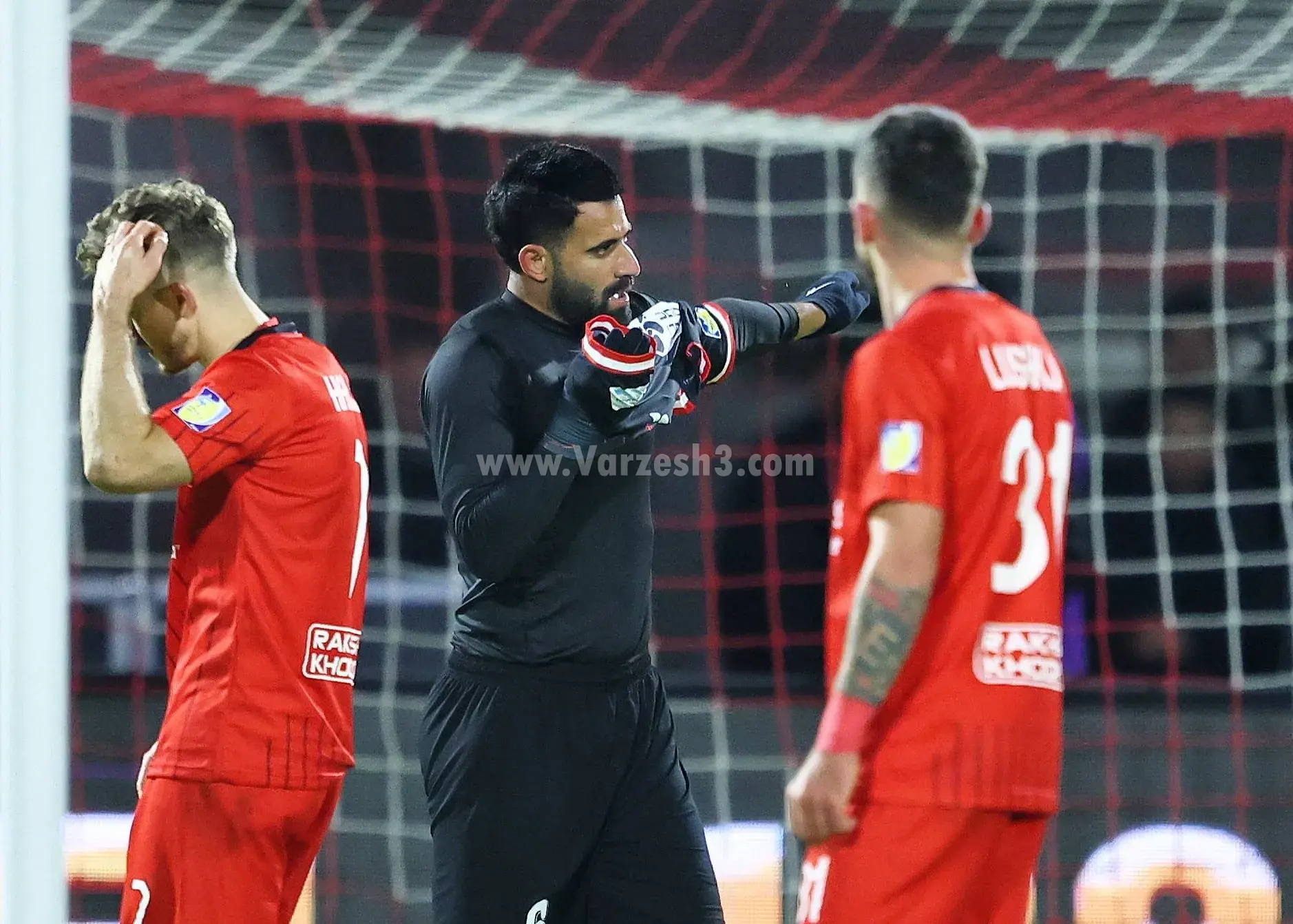 کنعانی‌زادگان در وقت‌های اضافه دروازه تراکتور را نشانه گرفت و یاد ساکت را زنده کرد!